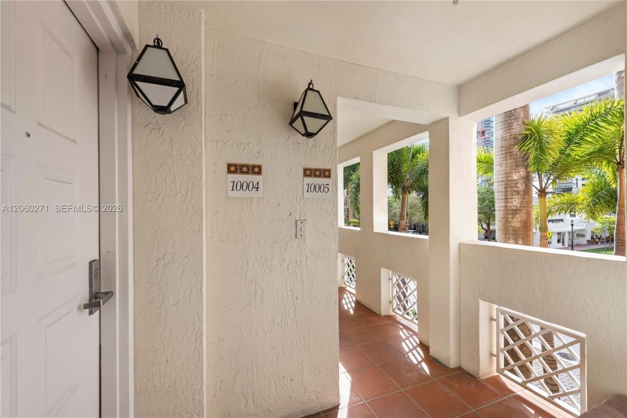 100 Jefferson Ave, Unit 10004, Miami Beach, FL 33139 Photo
