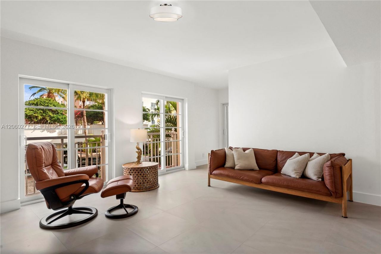 100 Jefferson Ave, Unit 10004, Miami Beach, FL 33139 Photo