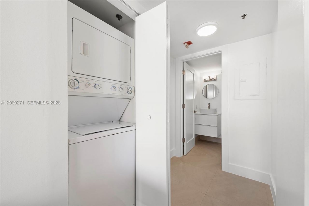 100 Jefferson Ave, Unit 10004, Miami Beach, FL 33139 Photo