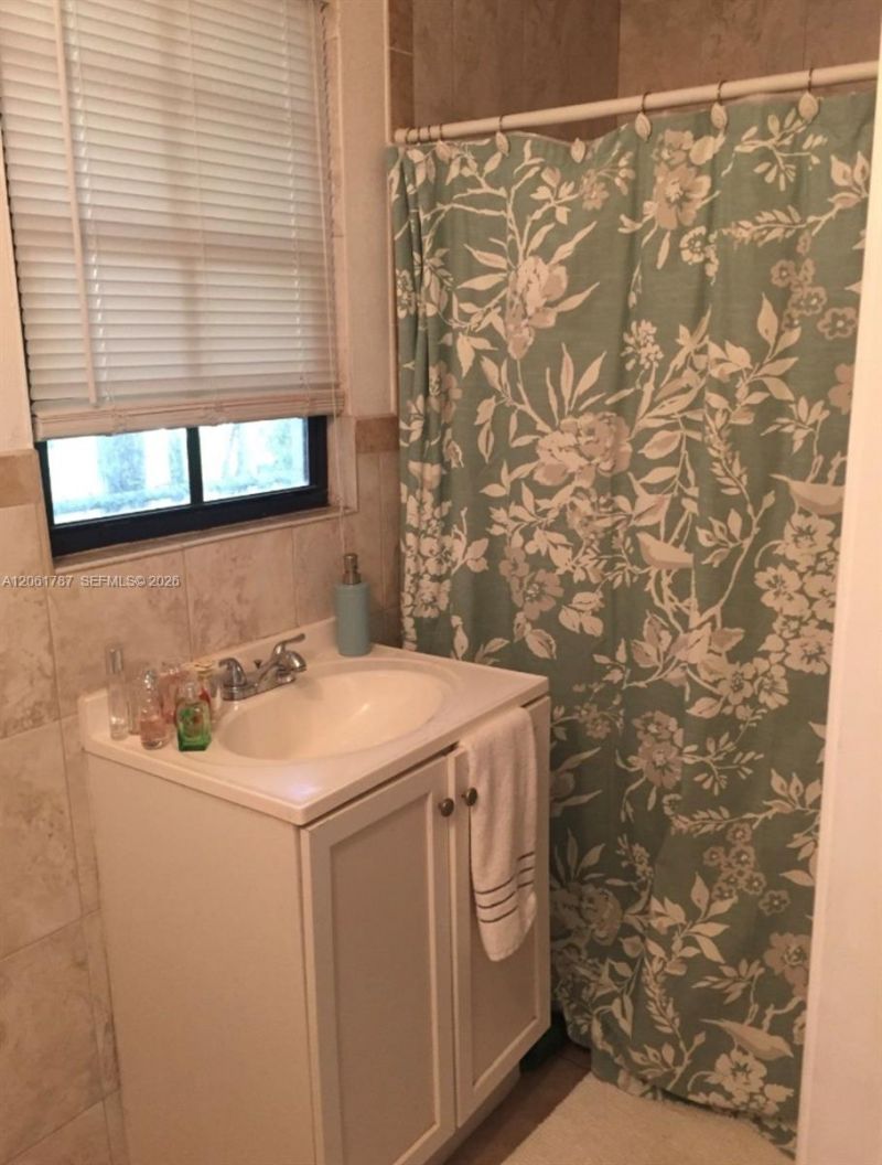 1200 Wallace St , Unit B, Coral Gables, FL 33134 Photo