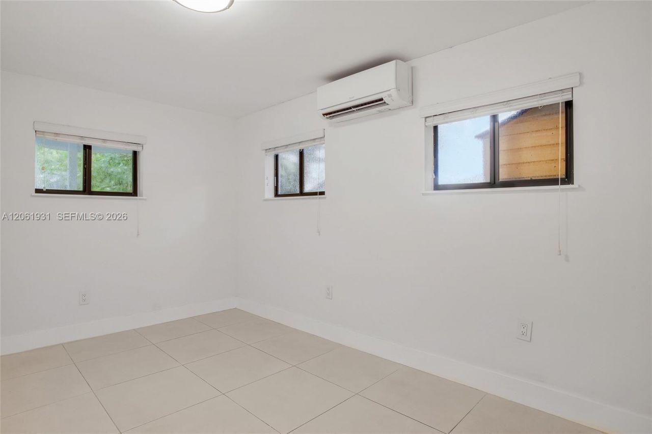 Please Call For Address, Unit D, Miami, FL 33181 Photo
