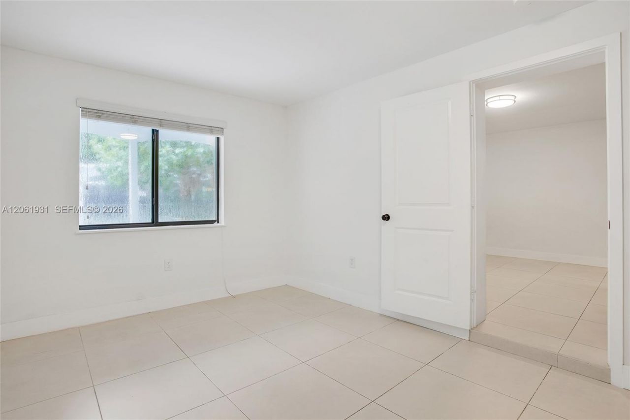 Please Call For Address, Unit D, Miami, FL 33181 Photo