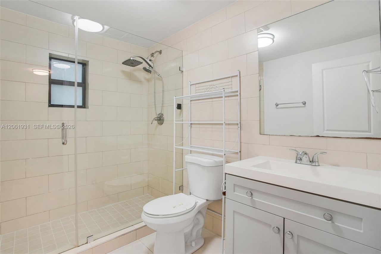 Please Call For Address, Unit D, Miami, FL 33181 Photo
