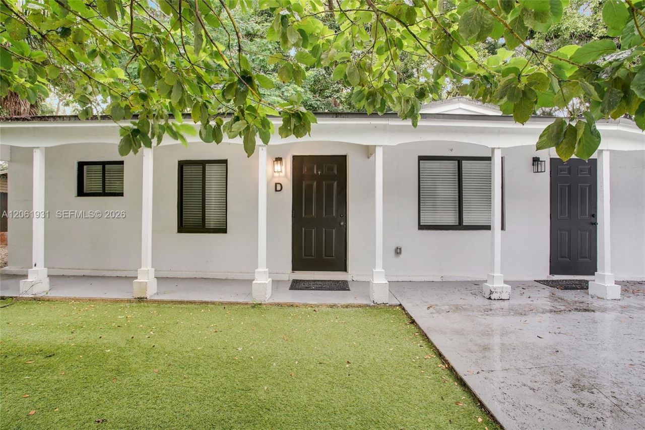 Please Call For Address, Unit D, Miami, FL 33181 Photo