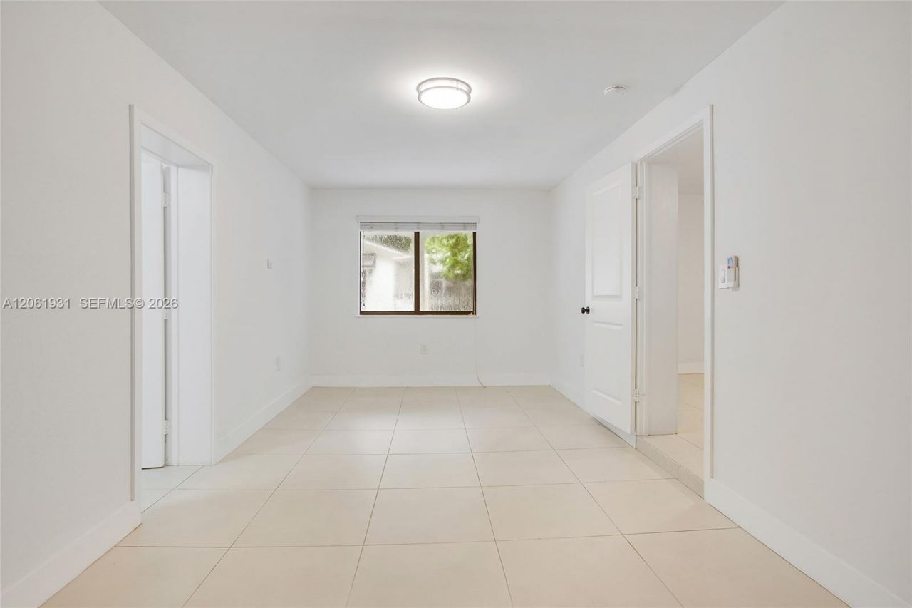 Please Call For Address, Unit D, Miami, FL 33181 Photo
