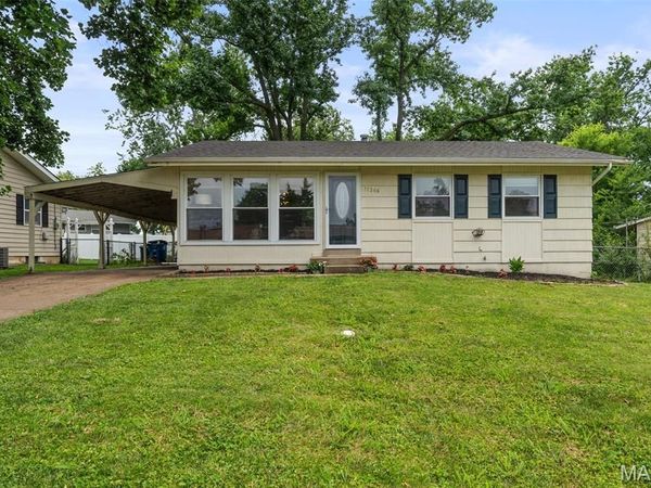 11346 Ranger Drive , St Louis, MO 63128