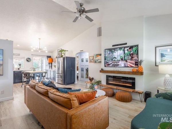 1806 S Camas St., Nampa, ID 83686