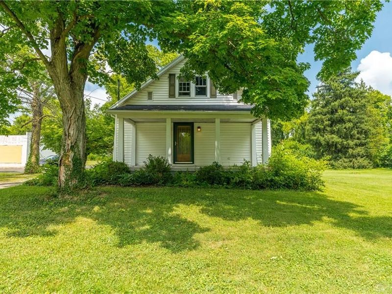 2515 Little York Road, Butler Township, OH 45414 Photo 2