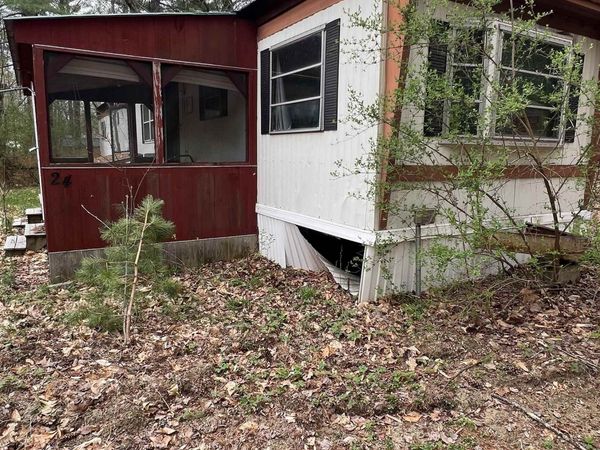 24 Brookside Avenue, Albany, NH 03818