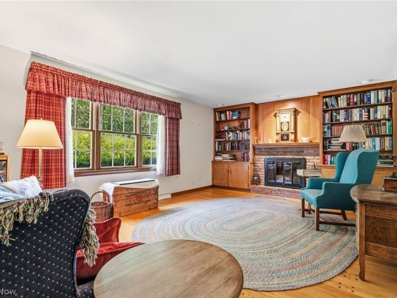 805 Fair Oaks Avenue SW, North Canton, OH 44720 Photo 6