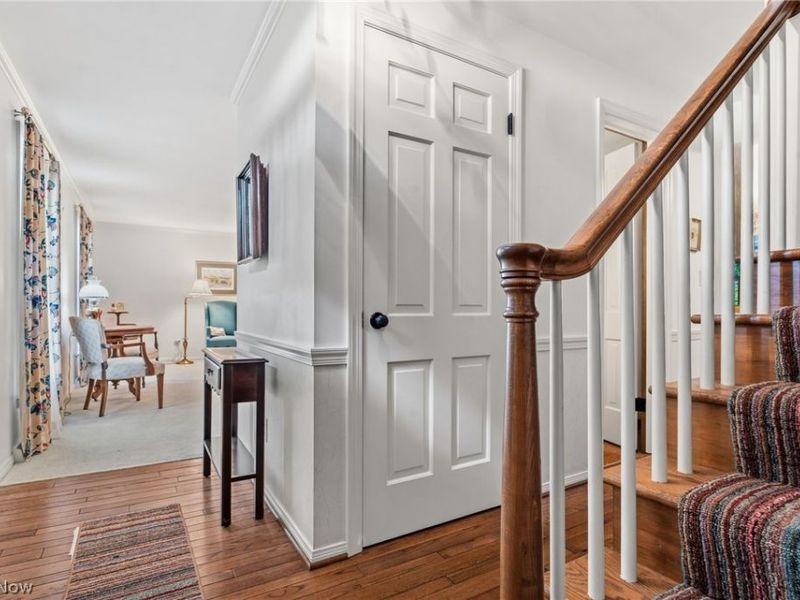 805 Fair Oaks Avenue SW, North Canton, OH 44720 Photo 8