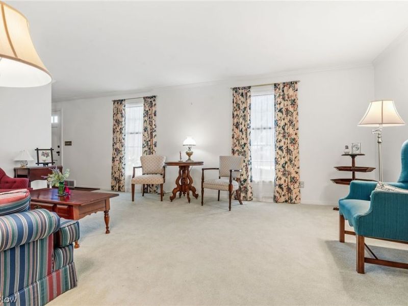 805 Fair Oaks Avenue SW, North Canton, OH 44720 Photo 9