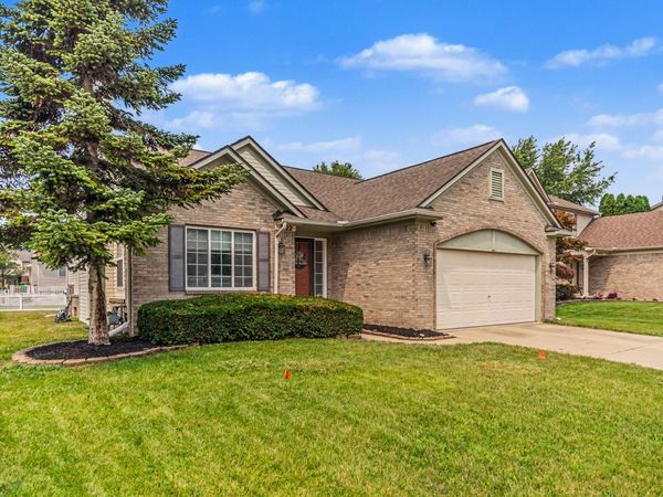 7422 Meadow Lane, Ypsilanti, MI 48197