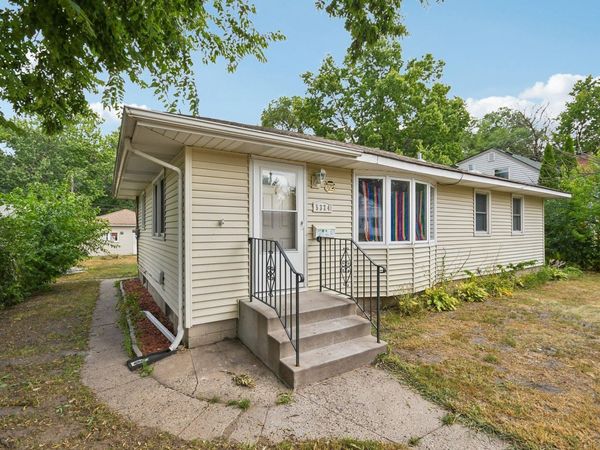 5324 Emerson Avenue N, Brooklyn Center, MN 55430
