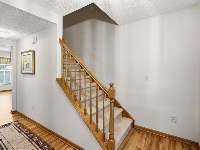 578 Witham Court , Columbus, OH 43230 Photo 5