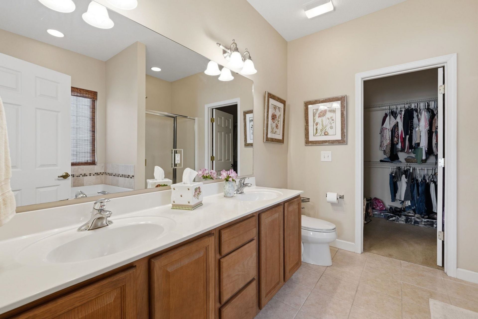 521 Ramblewood Circle  Photo 10