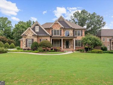 4703 Grandview Parkway, Flowery Branch, GA 30542