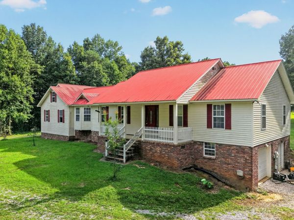 240 Hash Ln , Rock Island, TN 38581