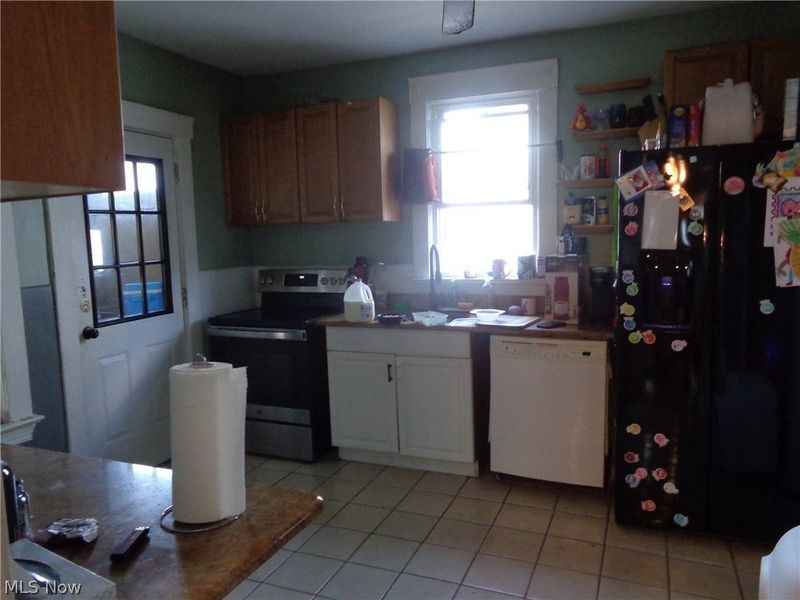 3301 Searsdale Avenue, Cleveland, OH 44109 Photo 5