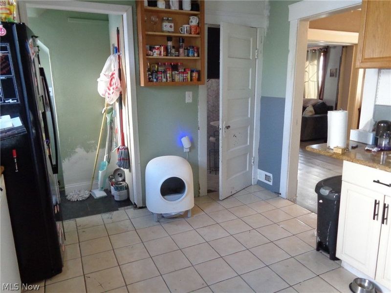 3301 Searsdale Avenue, Cleveland, OH 44109 Photo 6
