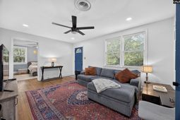 2642 Glenwood Road  photo 4