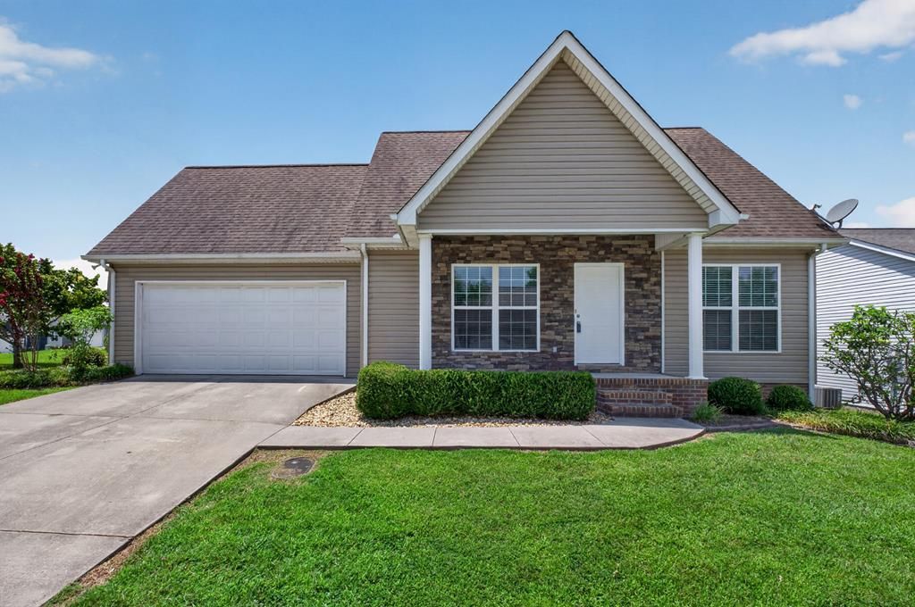 1622 Bobby Nichols Dr, Cookeville, TN 38506 Main Photo