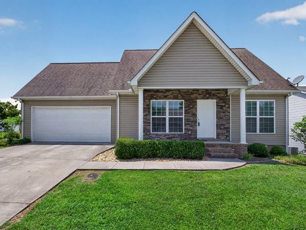 1622 Bobby Nichols Dr, Cookeville, TN 38506