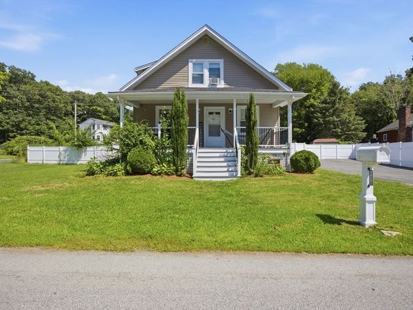 636 Dighton Ave, Taunton, MA 02780