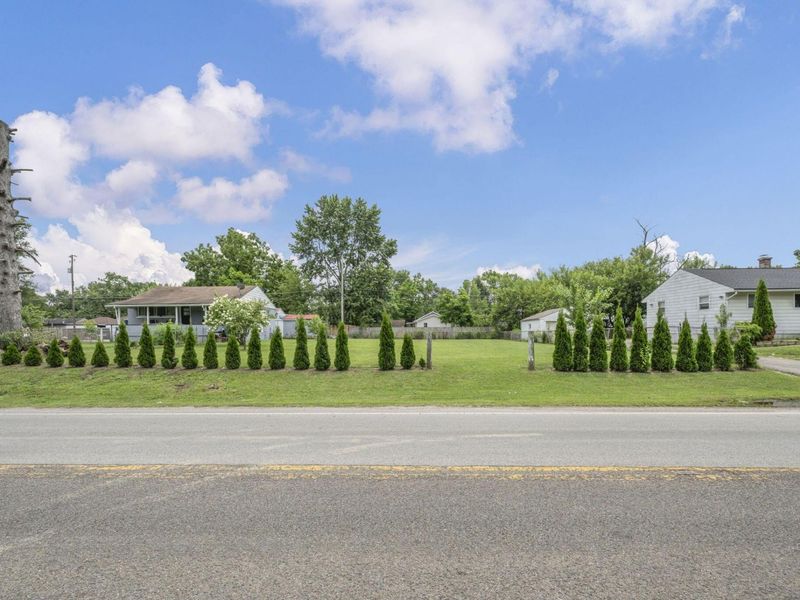 1873 Ferris Road , Columbus, OH 43224 Photo 3