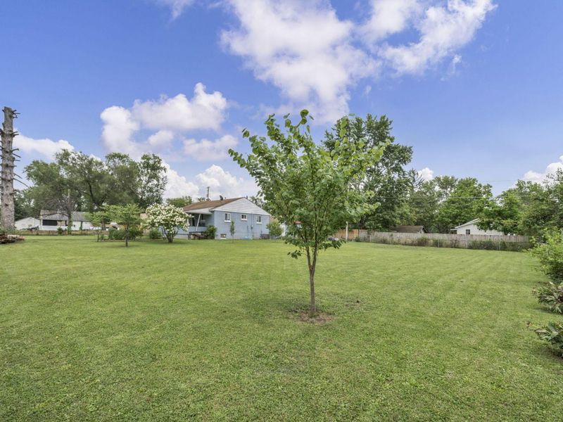 1873 Ferris Road , Columbus, OH 43224 Photo 9