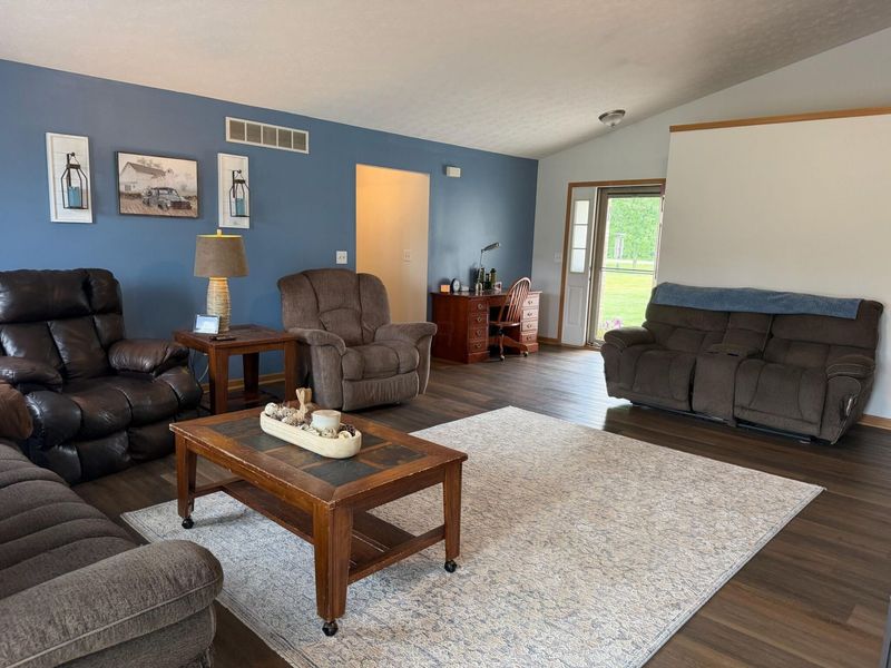 9362 State Route 161, Mechanicsburg, OH 43044 Photo 6
