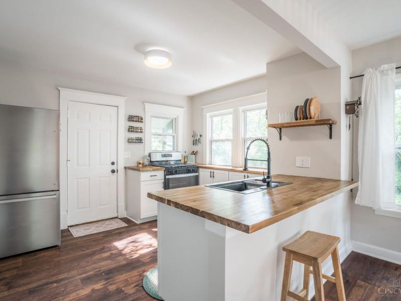1287 W Galbraith Road, North College Hill, OH 45231 Photo 10