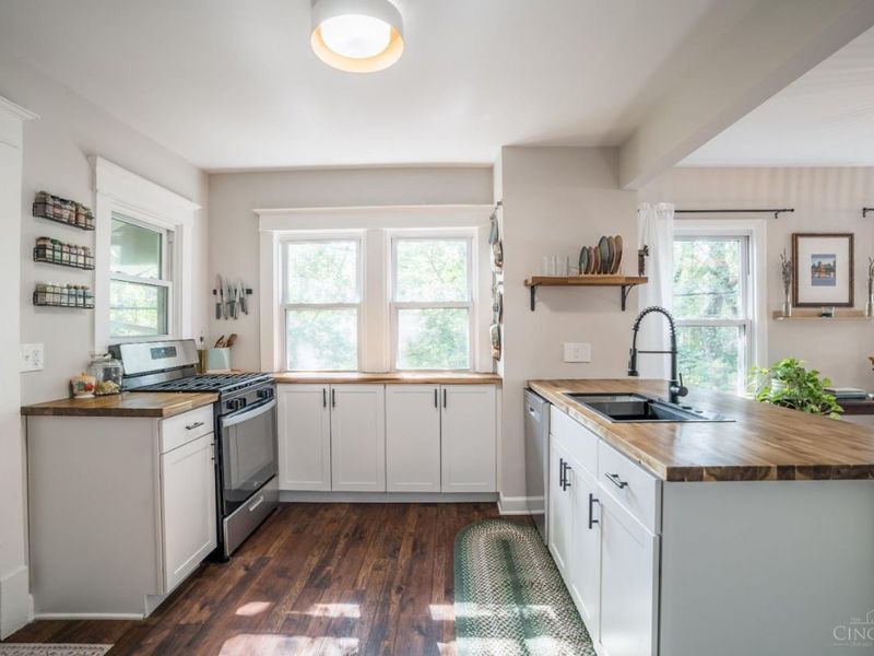 1287 W Galbraith Road, North College Hill, OH 45231 Photo 11