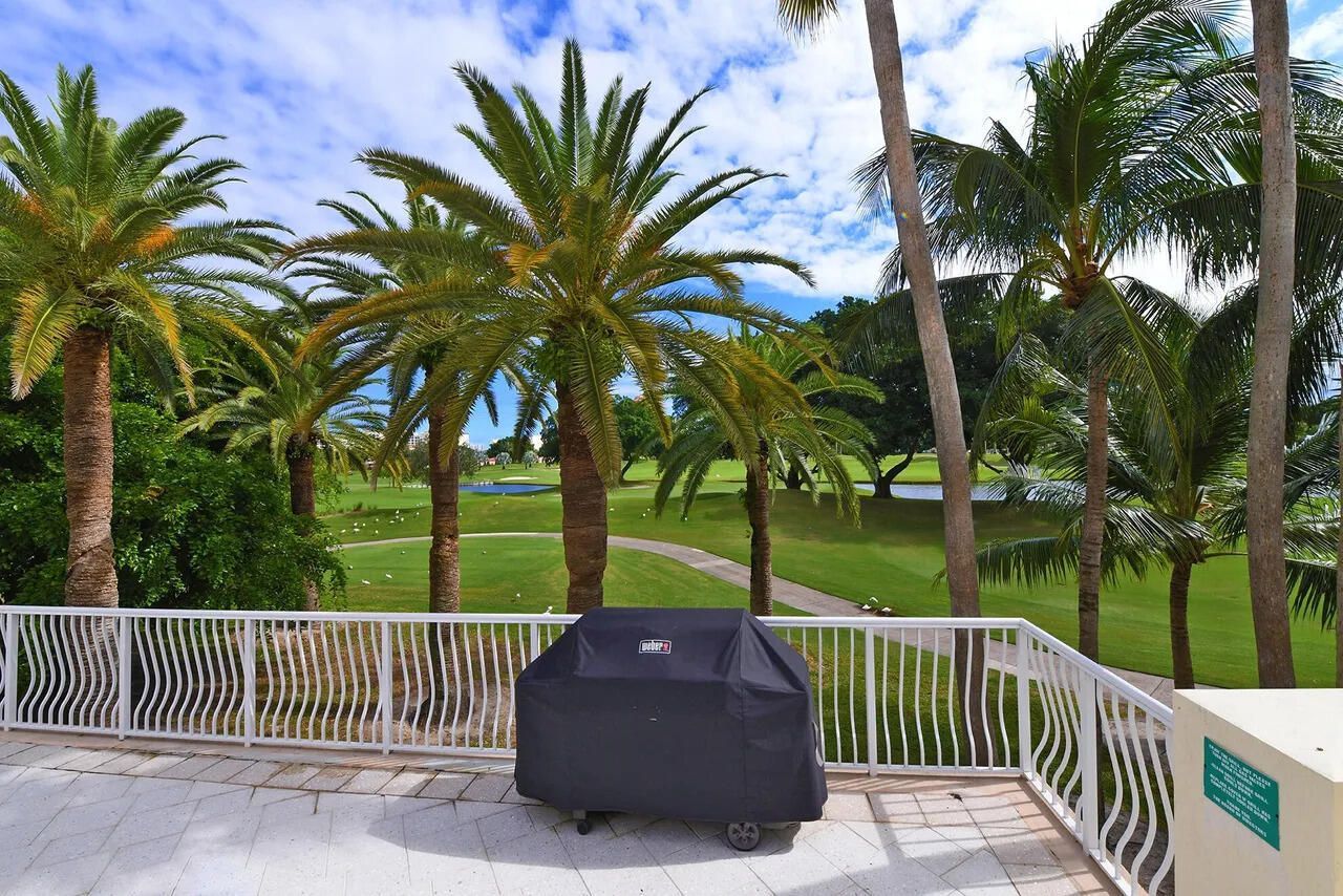 550 SE Mizner Boulevard, Unit B206, Boca Raton, FL 33432 Photo