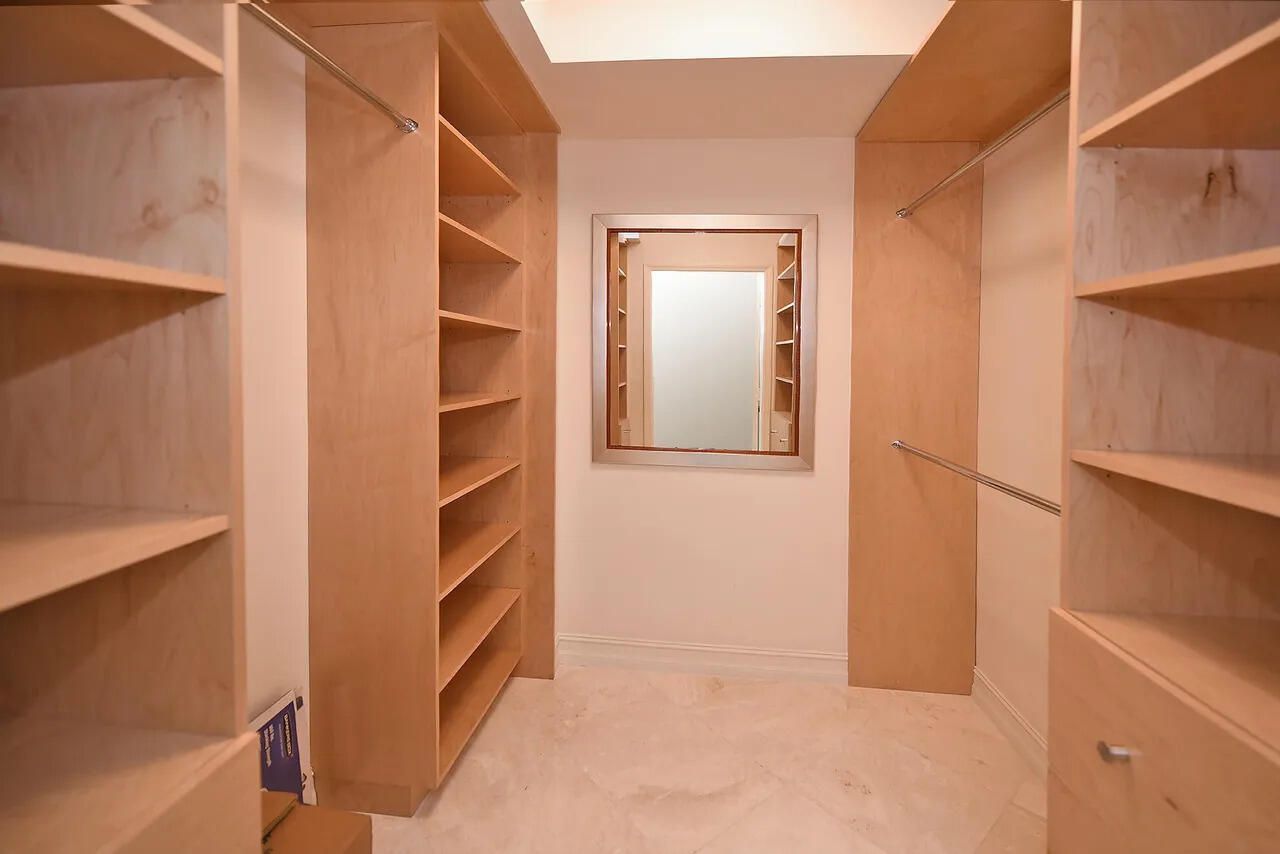 550 SE Mizner Boulevard, Unit B206, Boca Raton, FL 33432 Photo