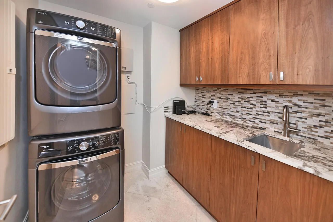 550 SE Mizner Boulevard, Unit B206, Boca Raton, FL 33432 Photo