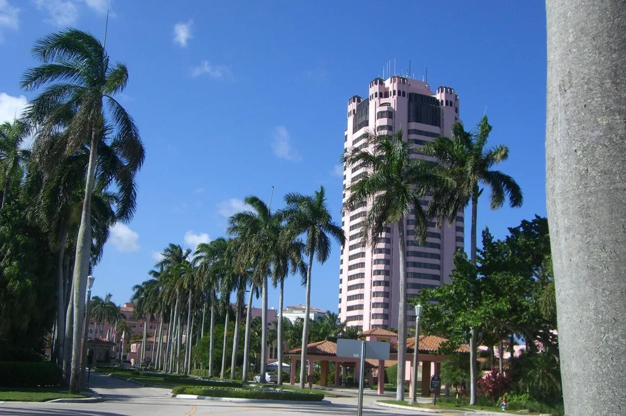 550 SE Mizner Boulevard, Unit B206, Boca Raton, FL 33432 Photo