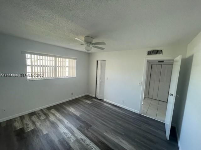 30 SE 4th Ave, Unit 214, Hallandale Beach, FL 33009 Photo