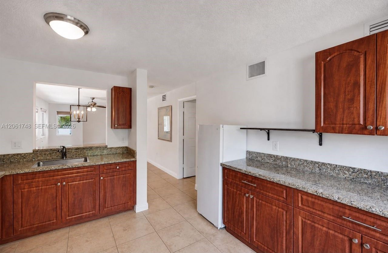 6235 SW 47th Mnr, Unit 204, Davie, FL 33314 Photo
