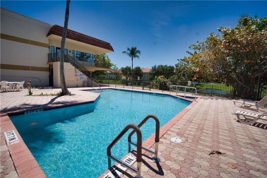 6235 SW 47th Mnr, Unit 204, Davie, FL 33314 Photo