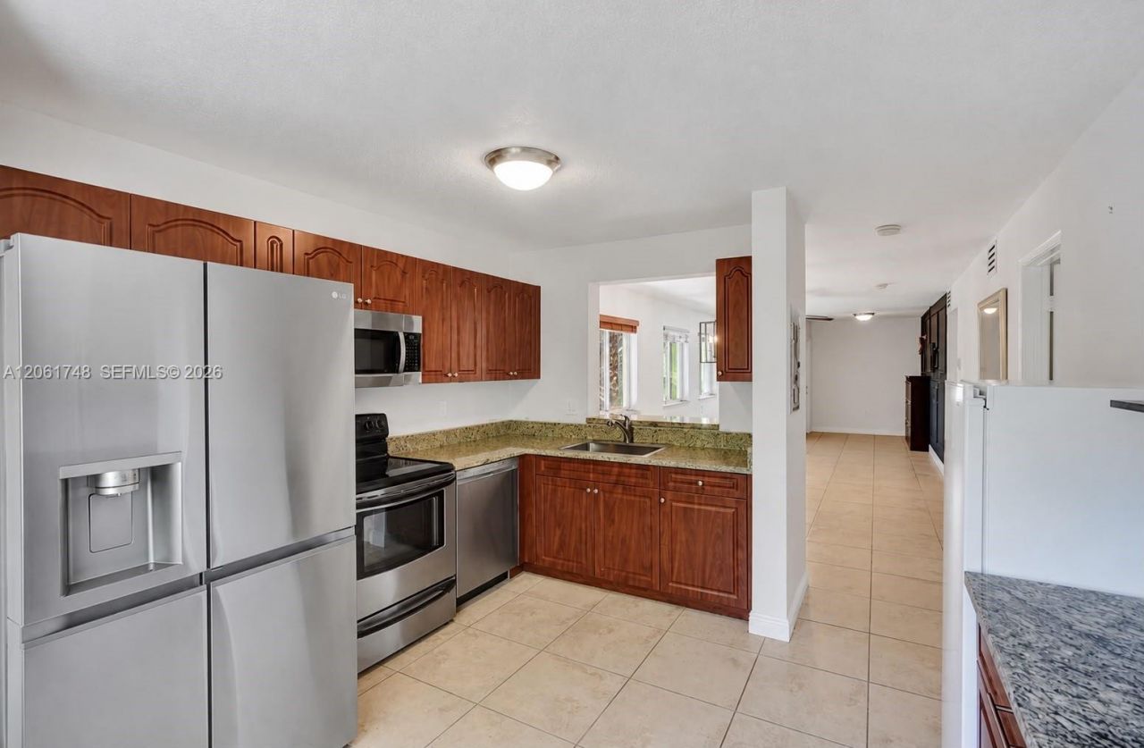 6235 SW 47th Mnr, Unit 204, Davie, FL 33314 Photo