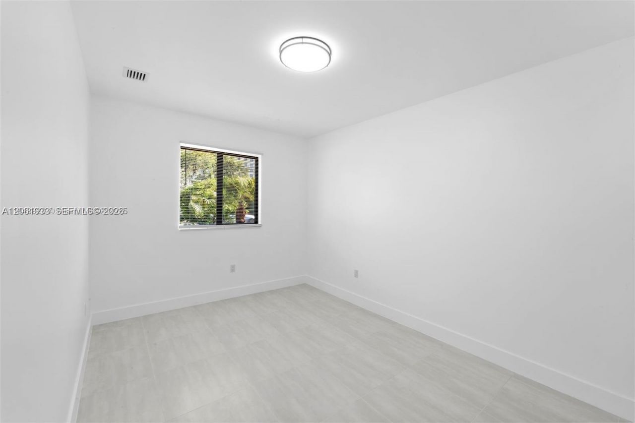 3710 NW 13th Pl, Unit 1, Miami, FL 33142 Photo