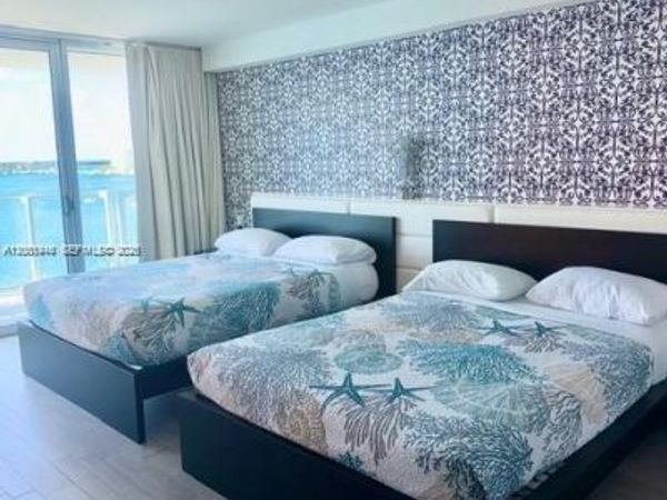 1100 West Ave , Unit 822, Miami Beach, FL 33139