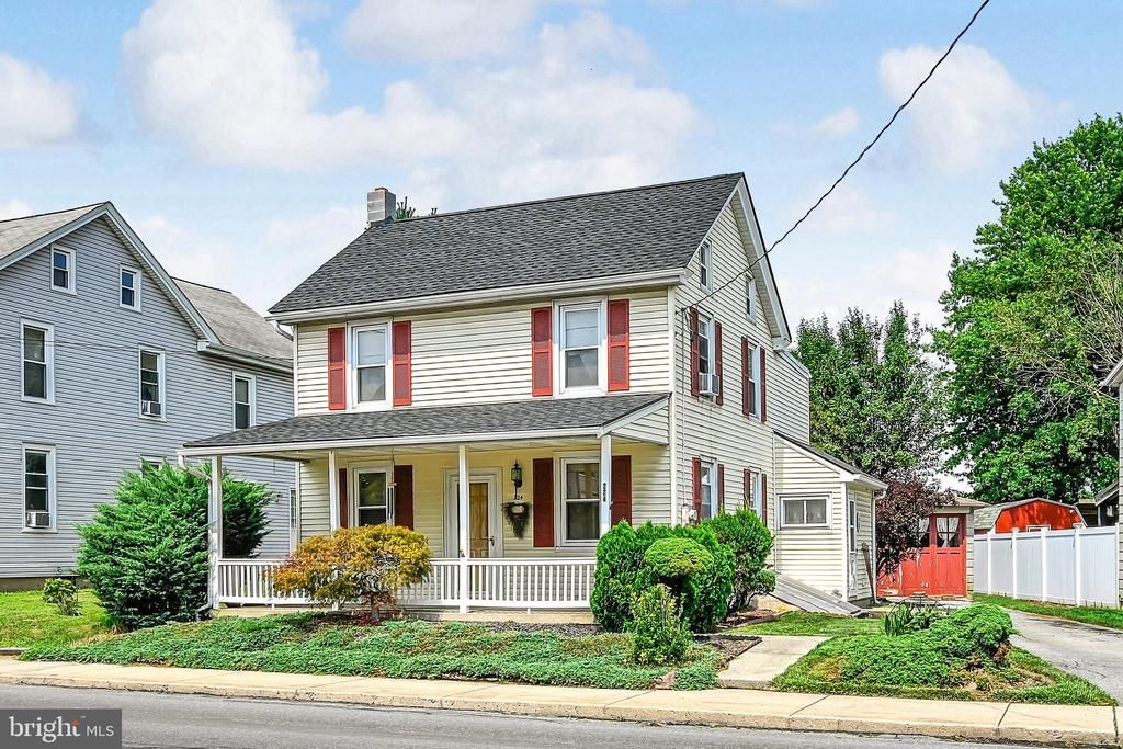 224 E MAIN STREET, TERRE HILL, PA 17581