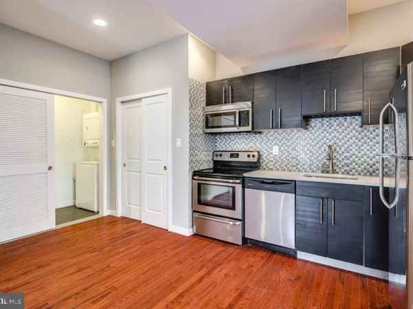 301 MARKET STREET, UNIT 2, PHILADELPHIA, PA 19106