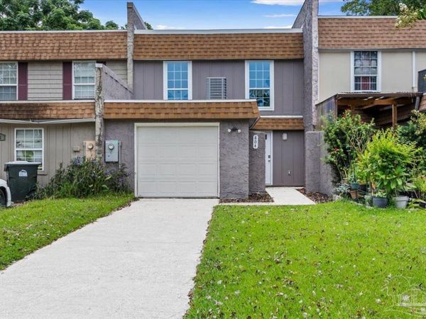 804 Esconditas Pl, Pensacola, FL 32506
