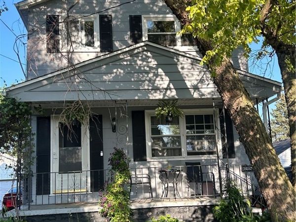 10 Orchard Place, Buffalo, NY 14218
