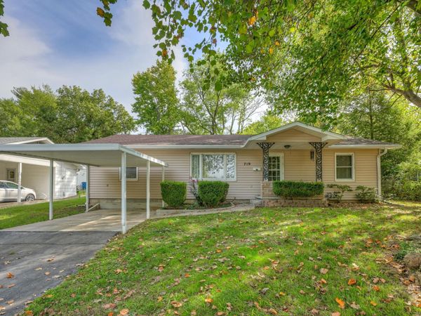 719 Terrace Place, Neosho, MO 64850
