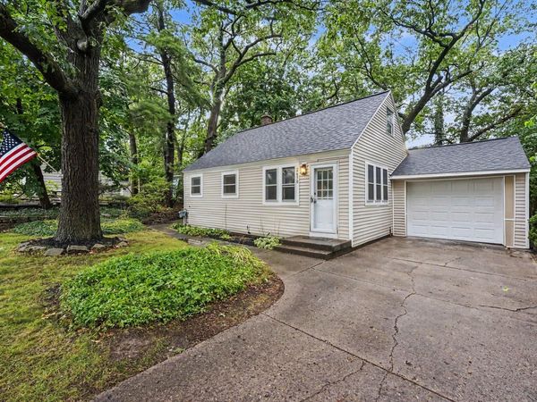 2650 Gaynor Avenue NW, Grand Rapids, MI 49544