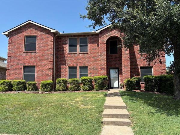 1229 Longleaf Drive , Cedar Hill, TX 75104